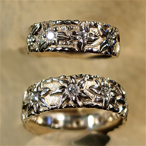 Ten Flower Diamond Ring